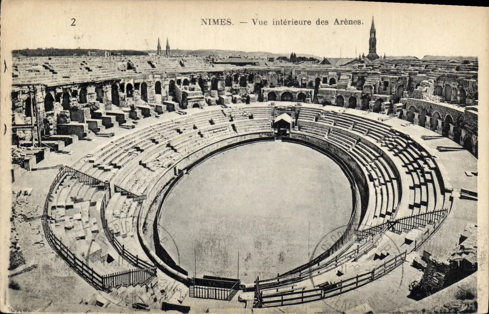 Nîmes — Vue intérieure des Arènes — Neuvein Frères, imprimeurs à Paris-Créteil - Frente