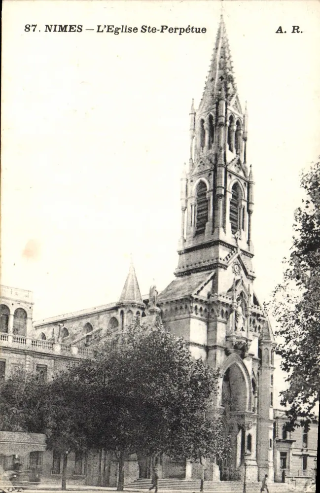 Nîmes — A Igreja de Santa Perpétua — A. R. n°87 - Frente