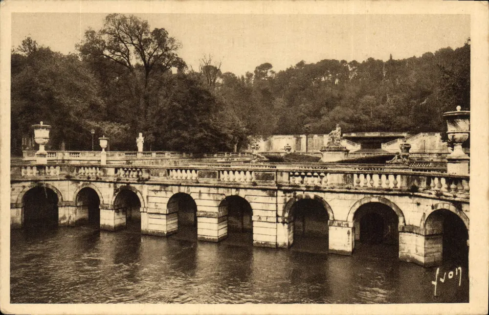 Garten der Fontäne - Die römischen Bäder — Nîmes (Gard) — Éditions d'Art Nîmois - Vorderseite