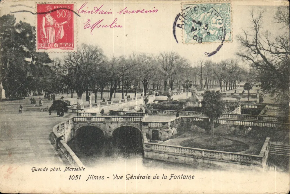 Nîmes - Vista Geral da Fontaine — Guende fot. Marseille 1051 - Frente