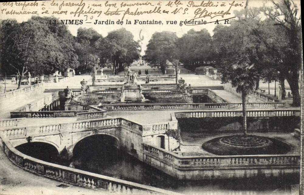 Nîmes — Garten der Fontaine, allgemeiner Blick — A.R. - Vorderseite