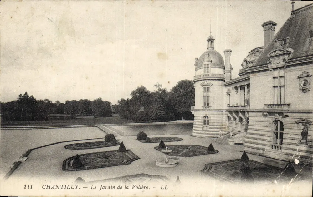 Chantilly — O Jardim da Volière — LL, n°111 - Frente