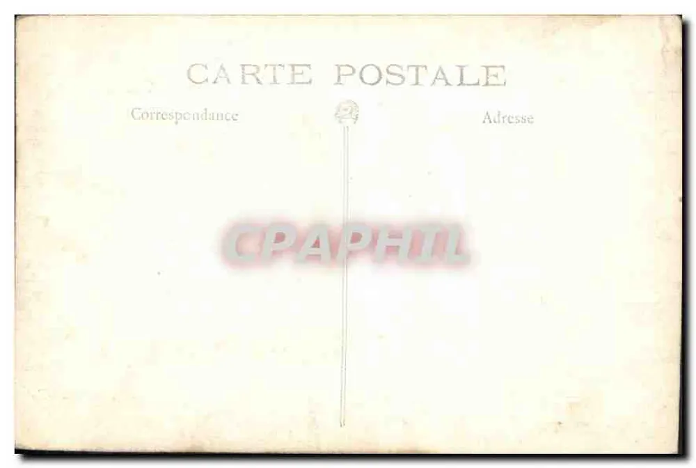 Jovem mulher com capa — estúdio — sem editor ou número visível - Verso