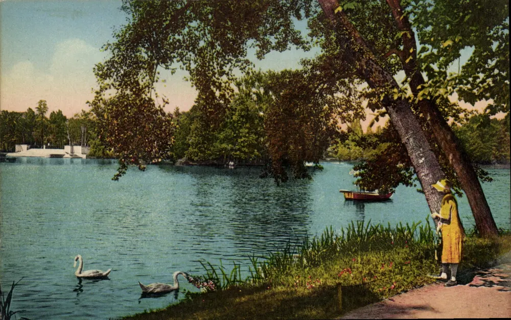 Bords du Lac — Parc de la Tête d'Or — C°n des Arts Photomécaniques, Lyon - Recto