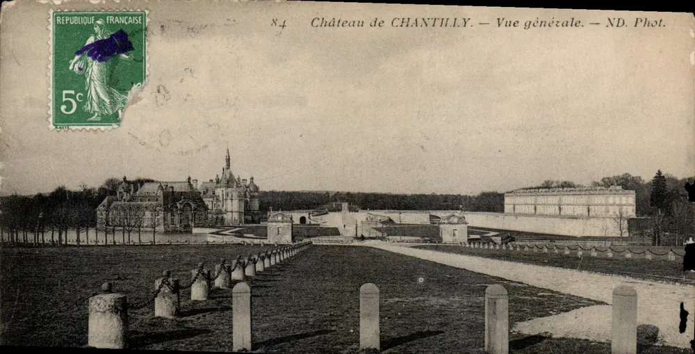 Castelo de Chantilly — Vista geral — ND. Fot. - Frente