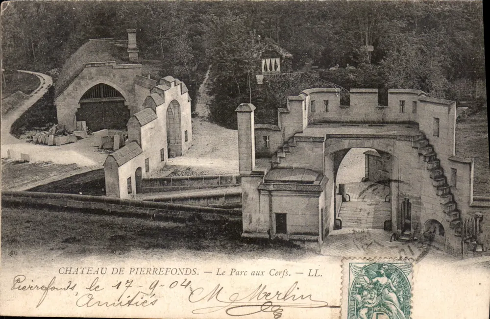 Castelo de Pierrefonds — O Parque dos Cervos — LL - Frente