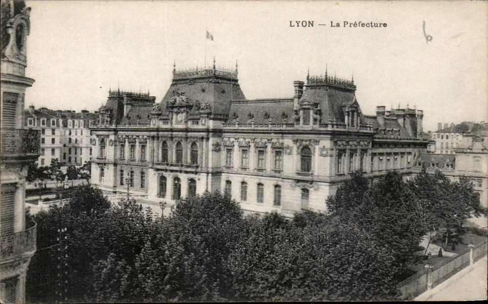 LYON — A Prefeitura — Edição do Grand Bazar, Lyon - Frente