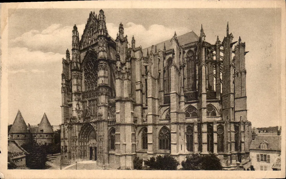 Catedral de Nossa Senhora de Beauvais — vista geral — Fototipia Réalvaïs - Frente