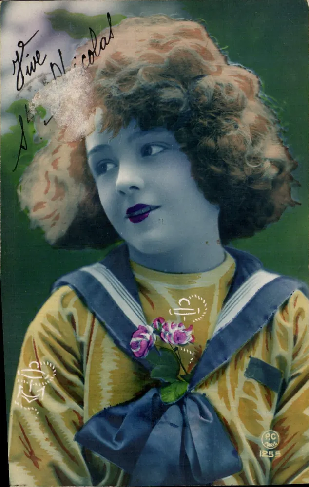Menina com traje marítimo — S. Nicolal — RC Paris 1255 - Frente