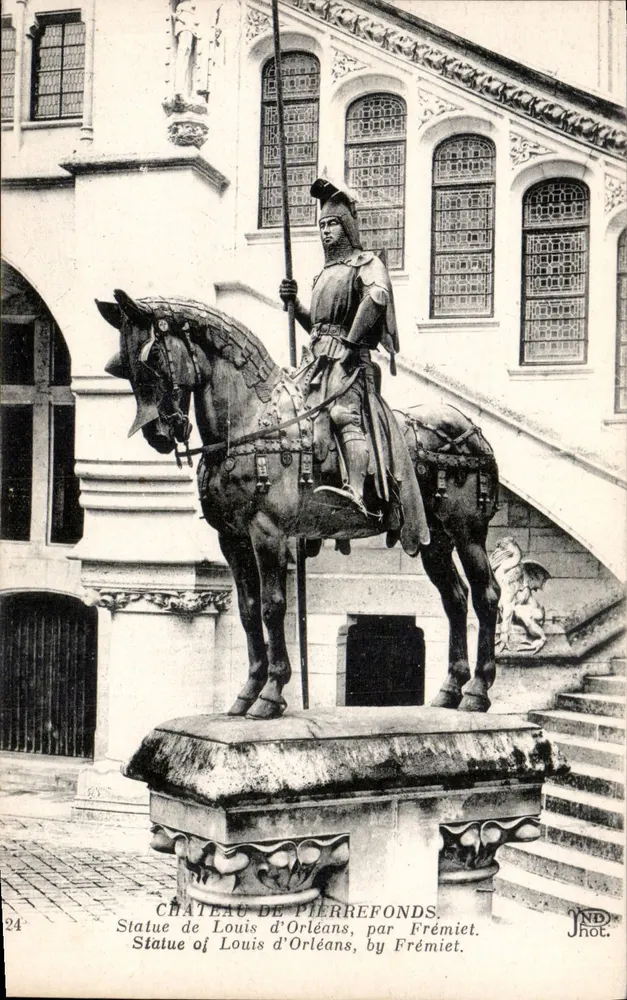Schloss Pierrefonds — Statue von Louis d'Orléans von Frémiet — NDH phot. - Vorderseite