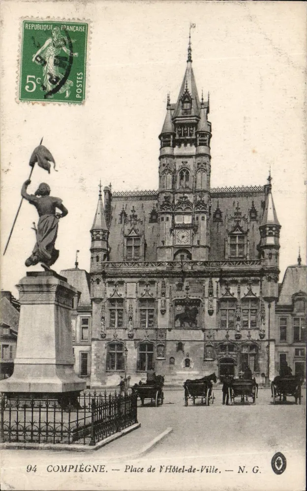 Compiègne — Praça do Palácio de Justiça — N.G. - Frente
