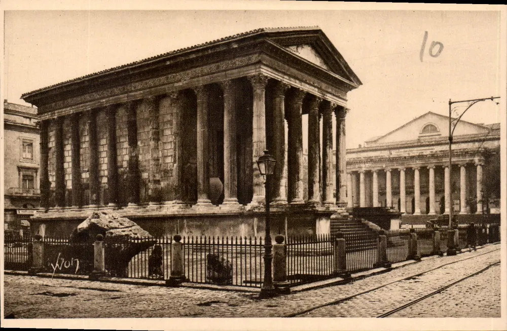Nîmes (Gard) — Die Maison Carrée und das Theater — Les Éditions d'Art YWC, Paris - Vorderseite
