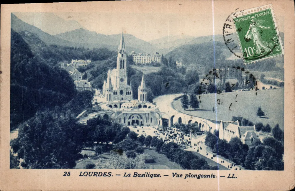 LOURDES — La Basilique — Vista dall'alto — LL. - Recto