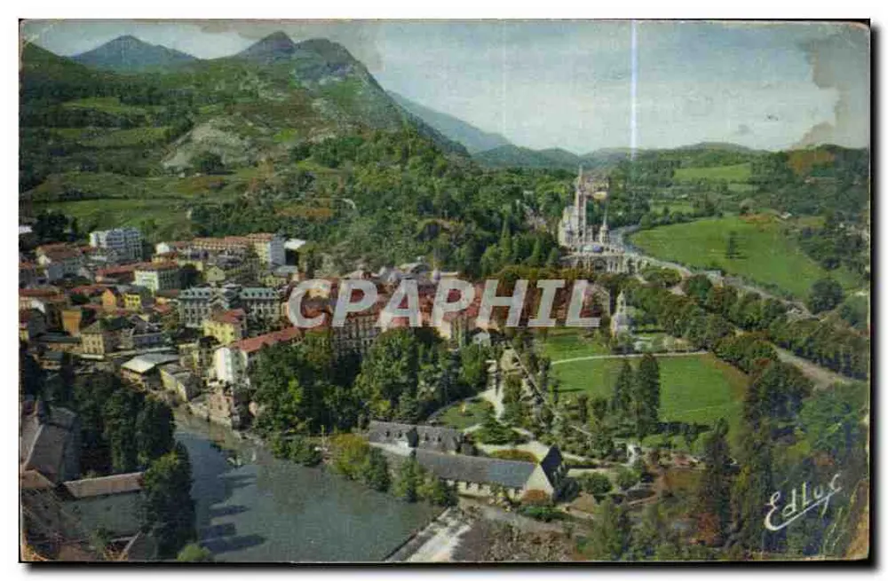 Lourdes — Vue générale — Édition P. Doucet, 8, Place Pénitentiale - Frente