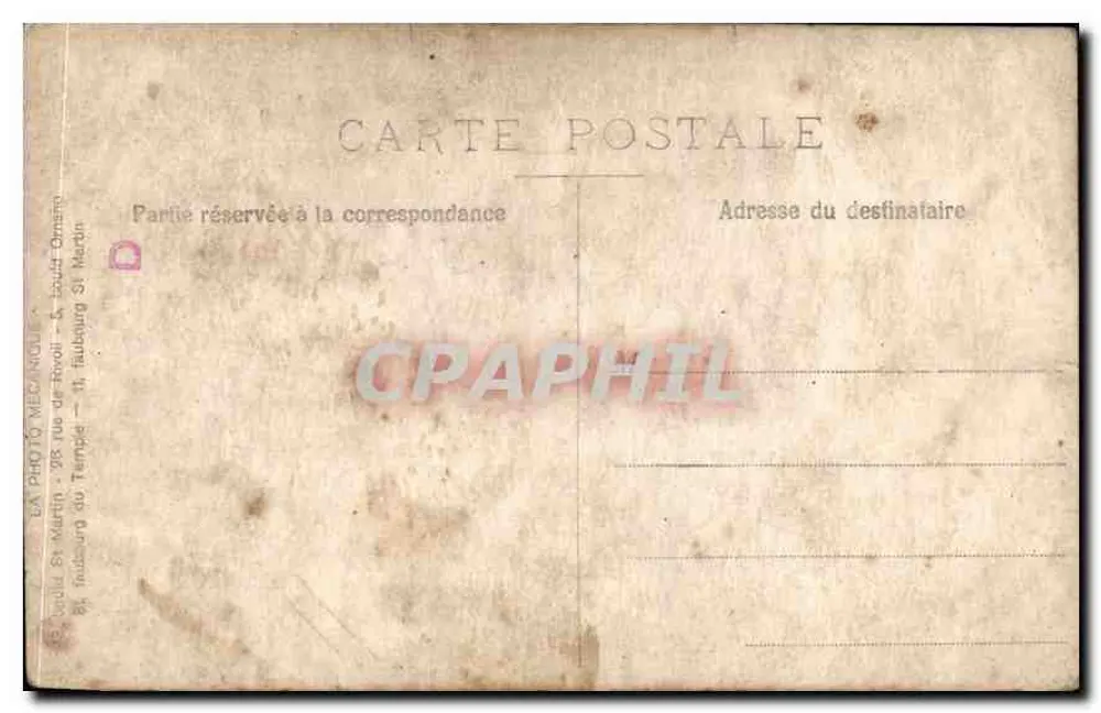 Duas mulheres e uma criança — estúdio fotográfico — Editor: LA PHOTO MÉCANIQUE, 8, faubourg St-Martin, Paris - Verso