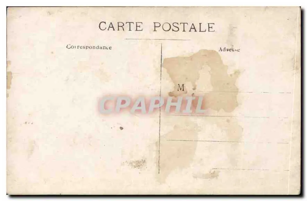 Mulher em vestido longo e casaco de pele — paisagem invernal ou outonal — editor não identificado - Verso