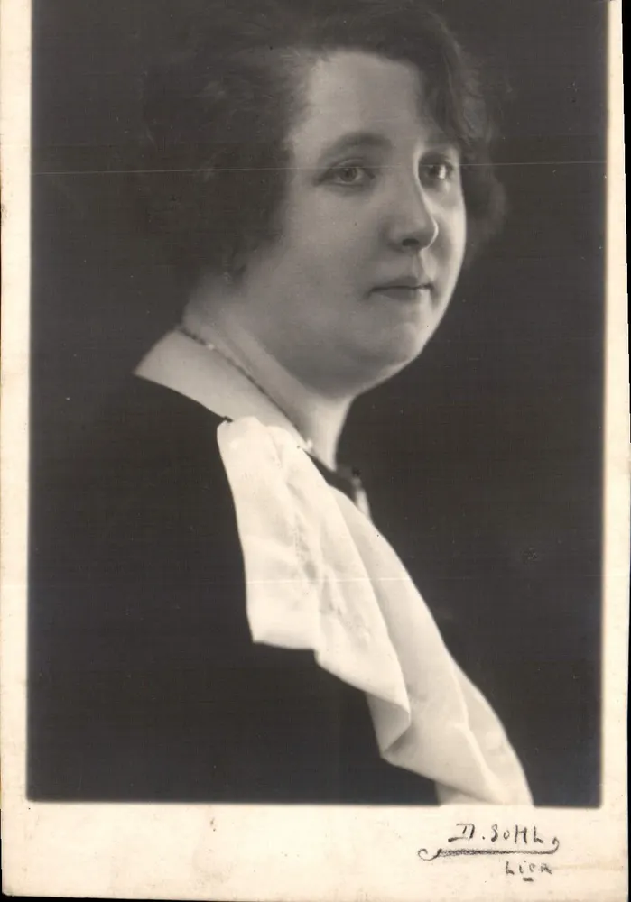 Retrato de uma mulher — D. Sohle, Lier - Frente