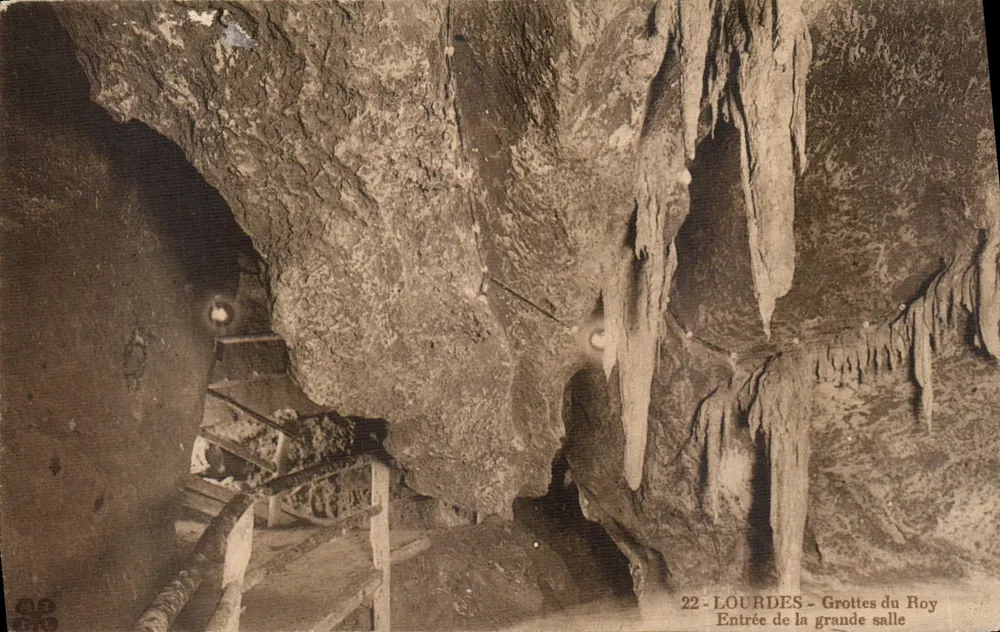 Lourdes — Höhlen des Königs — Eingang zur großen Halle — Verleger: Lourdes - Vorderseite