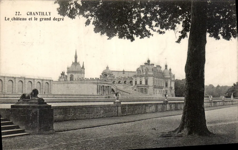 Chantilly — Le château et le grand degré — Héliotypie Bourdier et Faucheux - Recto