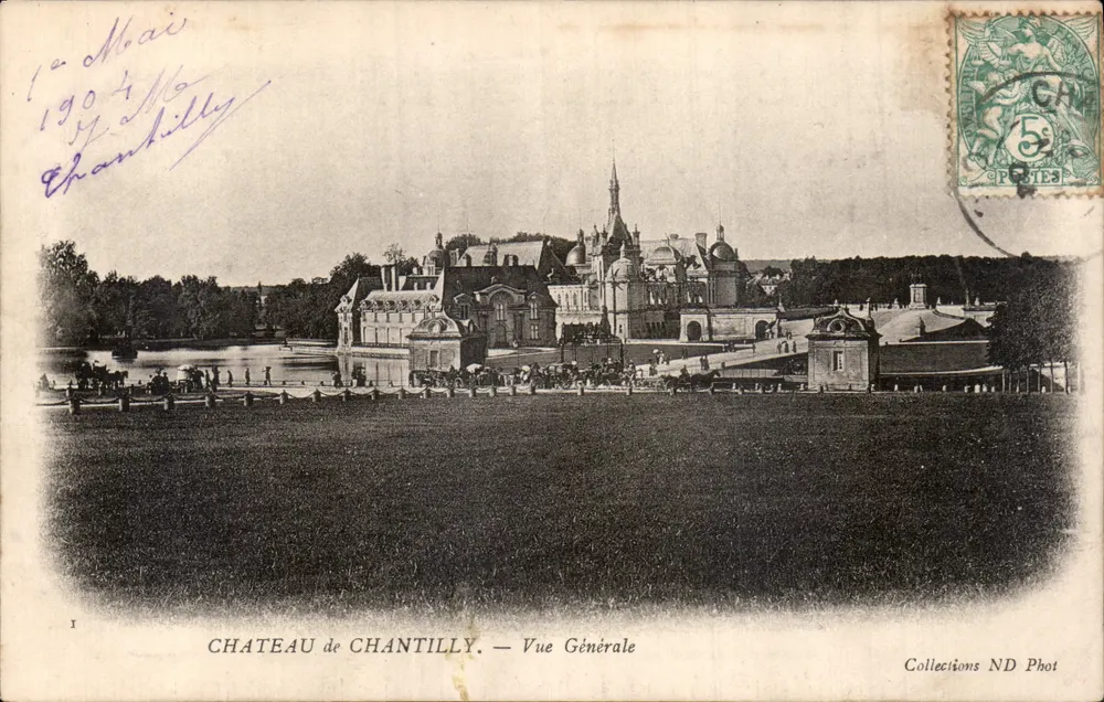 Castelo de Chantilly — Vista Geral — Collections ND Phot - Frente