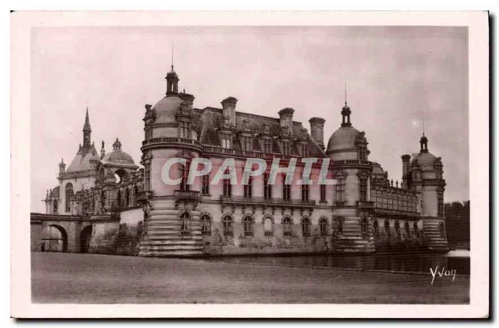 Castelo de Chantilly — Fachada Nordeste — Les Éditions Dart Yvon, Paris - Frente