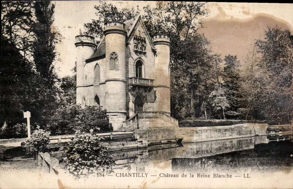 Chantilly — Castelo da Rainha Branca — LL - Frente