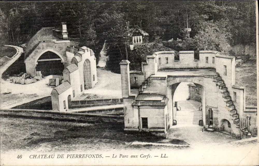 Castillo de Pierrefonds — El Parque de los Ciervos — LL. — N.º 46 - Anverso