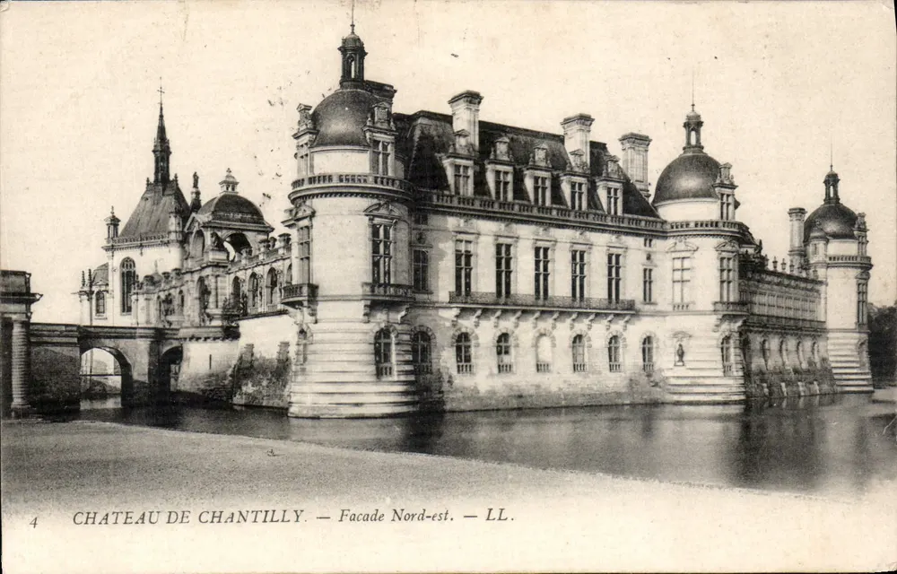 Castelo de Chantilly — Fachada Nordeste — LL. - Frente