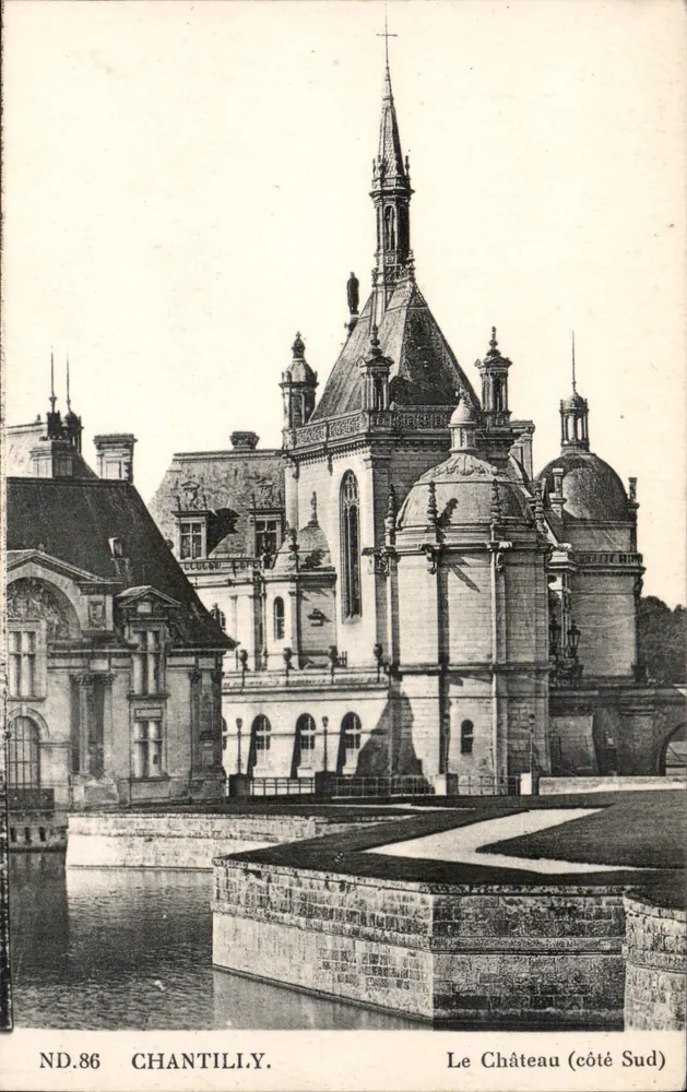 Chantilly — O Castelo (lado Sul) — C. des Arts Photoméca, Strasbourg - Frente