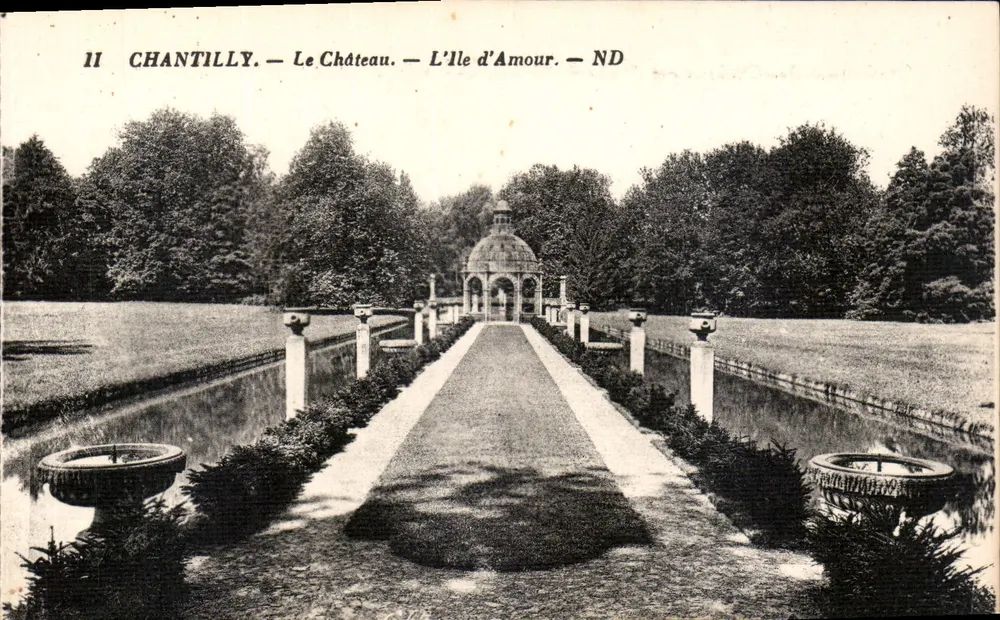 Chantilly — O Castelo — A Ilha do Amor — ND - Frente