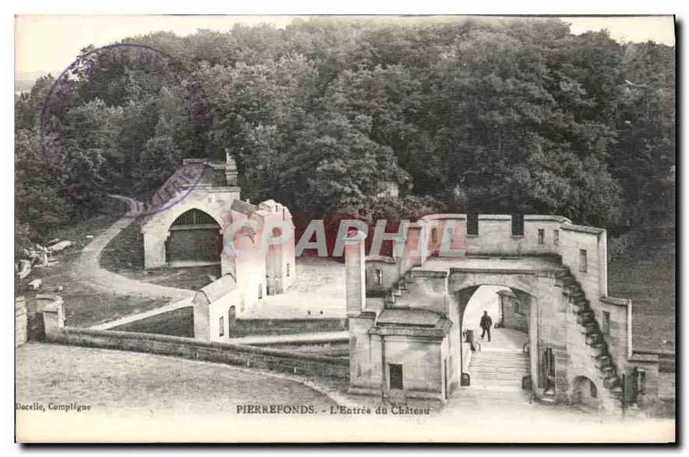 Pierreponds - A Entrada do Castelo — Ducello, Compilgoune - Frente