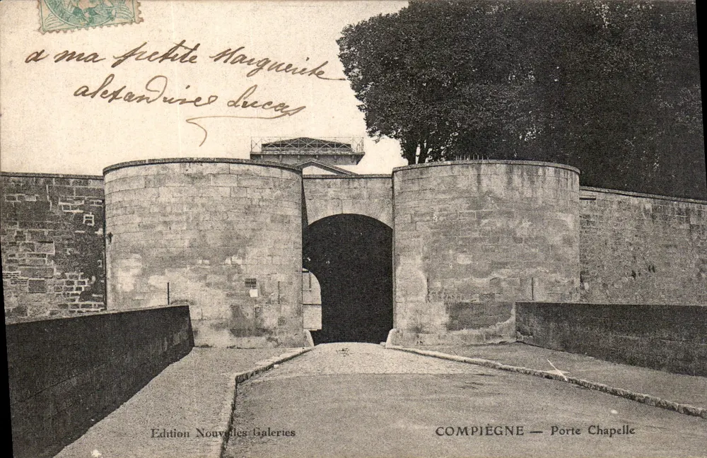 Compiègne — Porta Chapelle — Edição Nouvelles Galeries - Frente