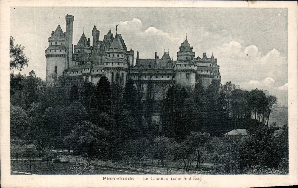 Pierrefonds — O Castelo (lado sudeste) — Édit. Tisseau, Pierrefonds - Frente