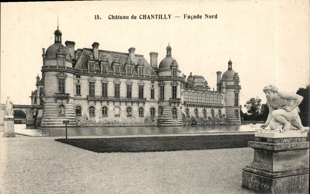 Castelo de Chantilly — Facha da Norte — Héloïse A. Bourdier, Versailles - Frente