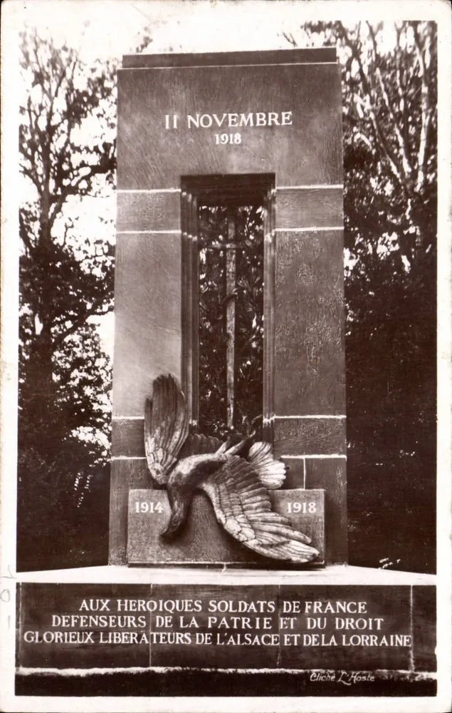 Friedensdenkmal in Compiegne — Friedenslichtung — Verlag Ed. Hlondt - Vorderseite