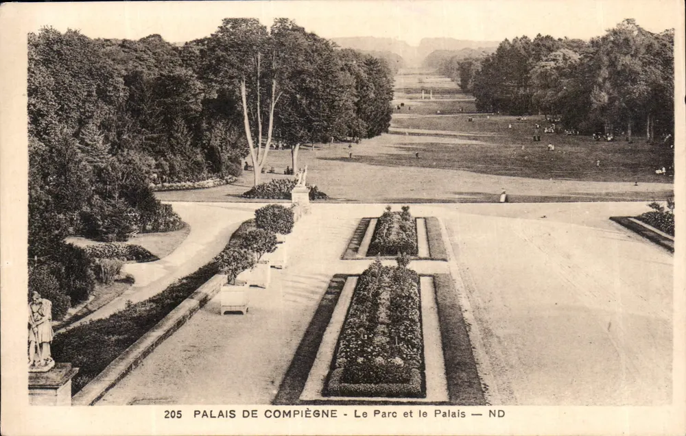 Palácio de Compiègne — O Parque e o Palácio — ND - Frente
