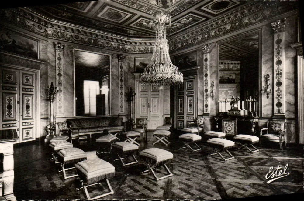 El Castillo de Compiègne — Salón de las Damas de Honor — Estel - Anverso
