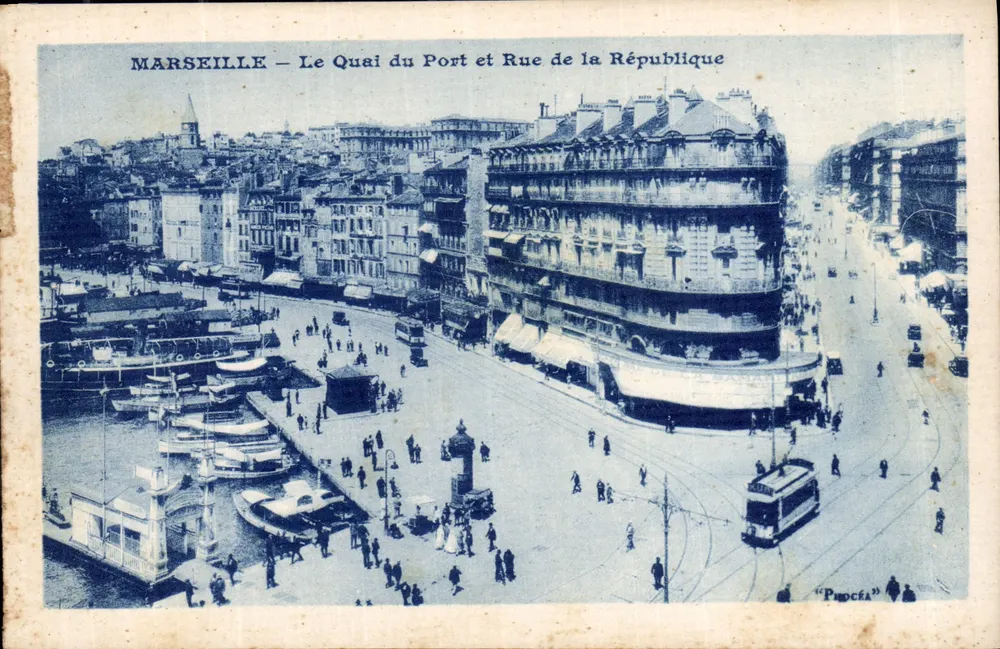 Marseille — Der Quai du Port und Rue de la République — 'Pindcéa' - Vorderseite