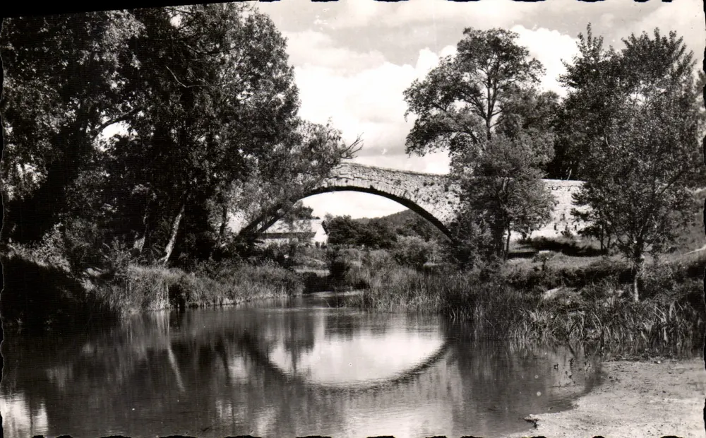 Pont des Trois Sautets — Environs d'Aix-en-Provence — Société Éditions de France, rue Clapier - Vorderseite