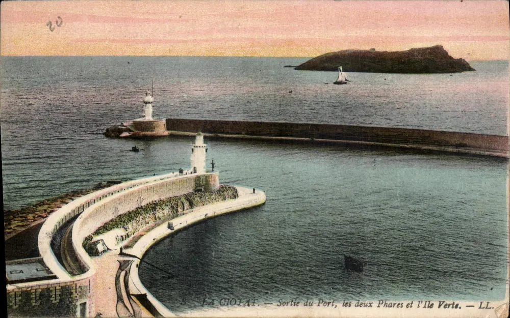 La Ciotat — Ausfahrt vom Hafen, die beiden Leuchttürme und die grüne Insel — LL. - Vorderseite