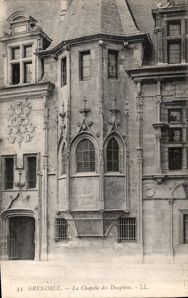 Grenoble — A Capela dos Delfins — LL. 54 - Frente