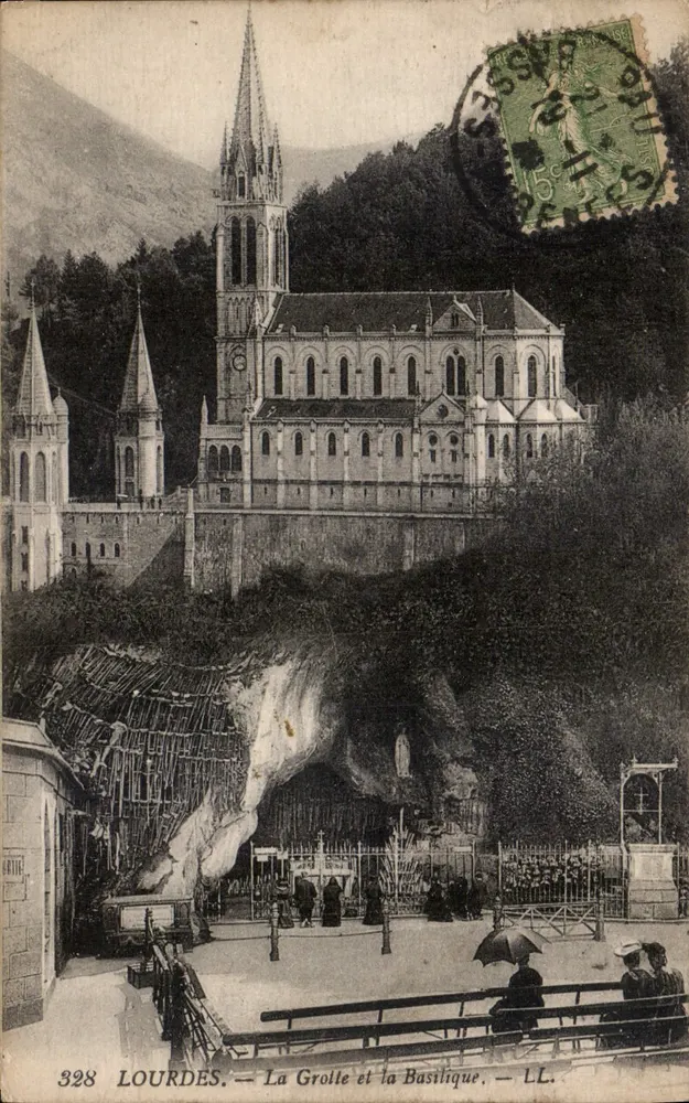Lourdes — A Gruta e a Basílica — LL. n° 328 - Frente