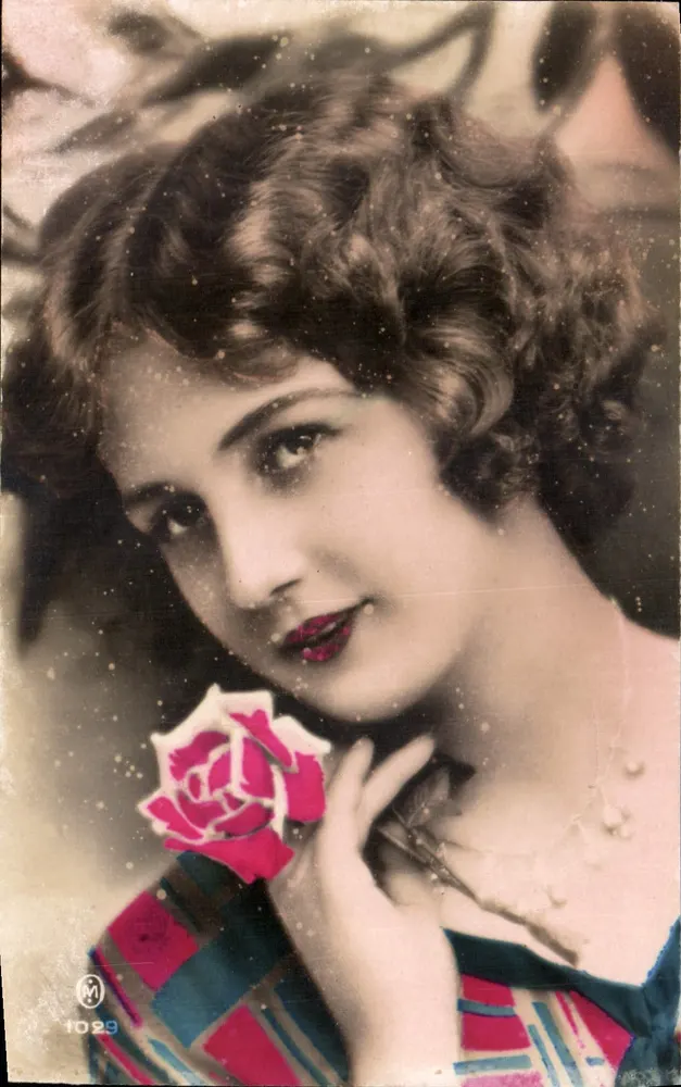 Jovem mulher com rosa — retrato — editor M. n° 1029 - Frente