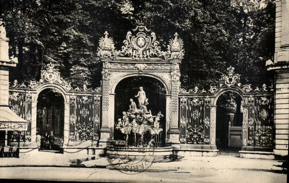 Nancy — Fontaine d'Amphitrite — Magnat, éditeur, Nancy - Frente