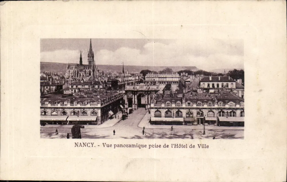 NANCY - Panoramablick vom Rathaus — Restaurant Walter & Café Stanislas - Vorderseite