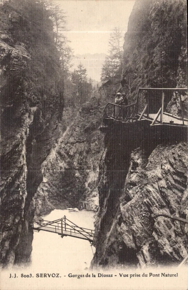 Gorges de la Diosaz — Ansicht vom natürlichen Brücke — J.J. 8003. SERVOZ - Vorderseite