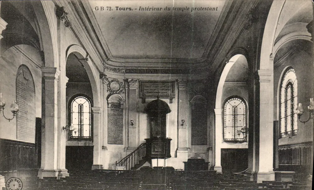 Tours — Interior do templo protestante — GB 73, editor SAND BAZARD - Frente