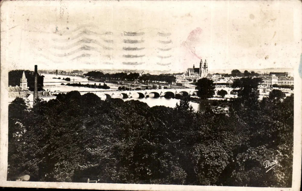 Tours — Vista geral — Edição J. Maillocheau, n°9 - Frente