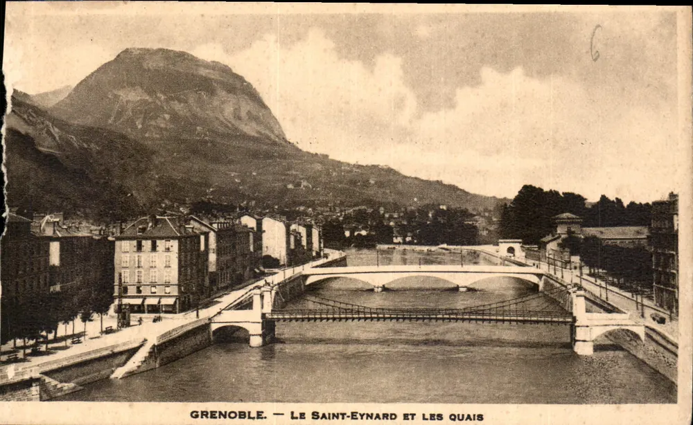 Grenoble — A Saint-Eynard e os quais - Frente