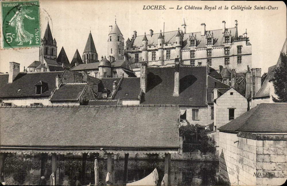 Loches — Das Königliche Schloss und die Kollegiatekirche Saint-Ours — ND. Phot. - Vorderseite